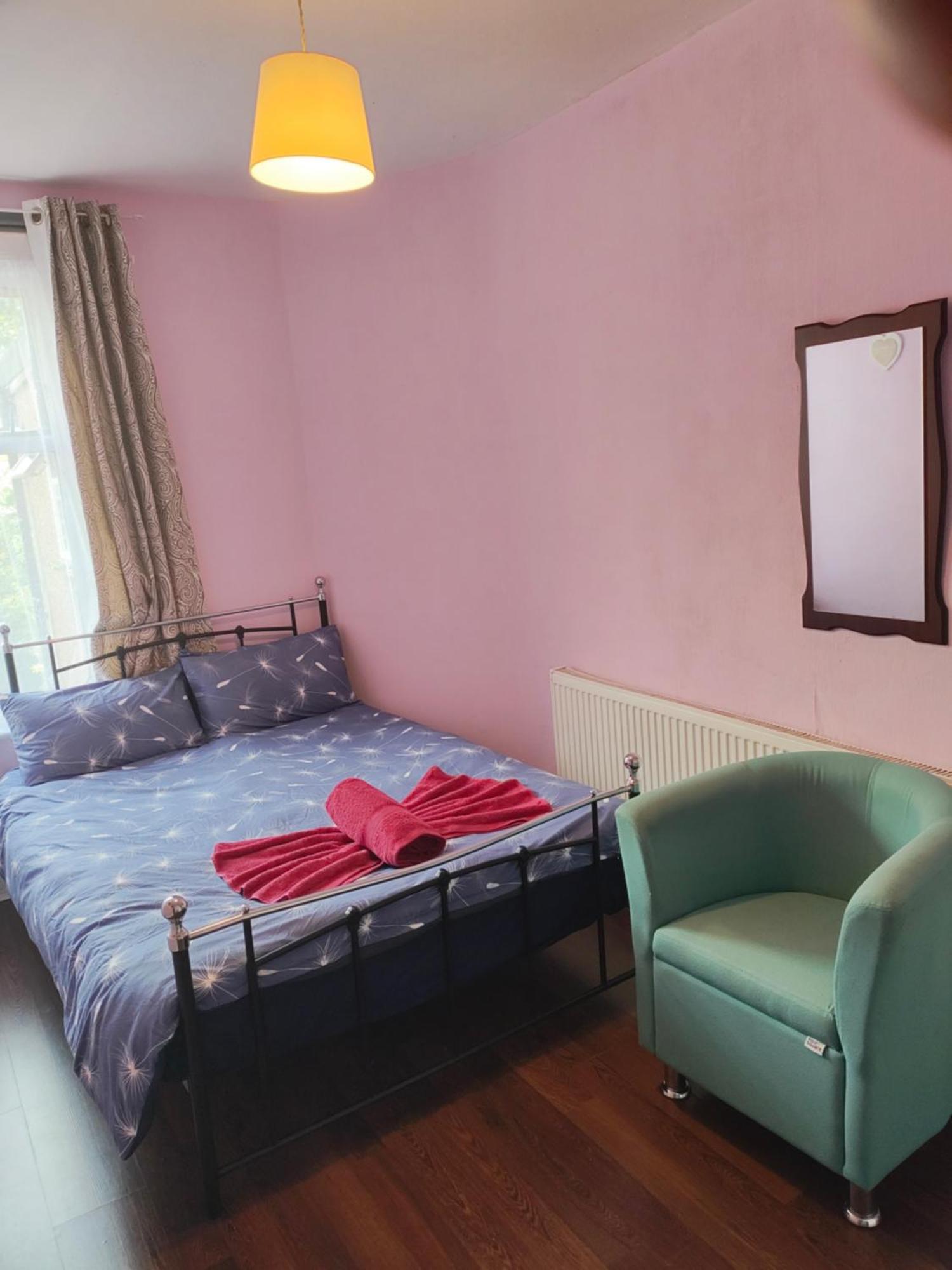 Готель Charming Double Bed Retreat Лондон Екстер'єр фото